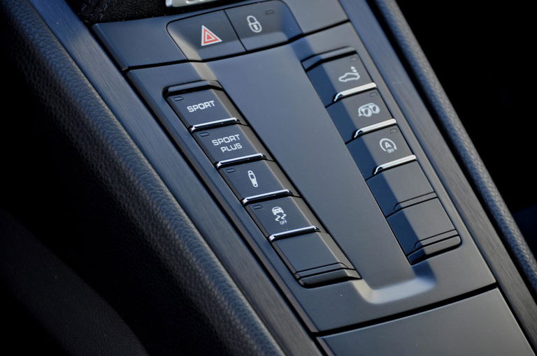 Porsche 991 Carrera GTS