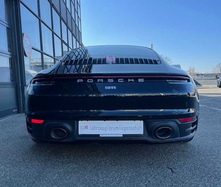 Porsche 992 Carrera