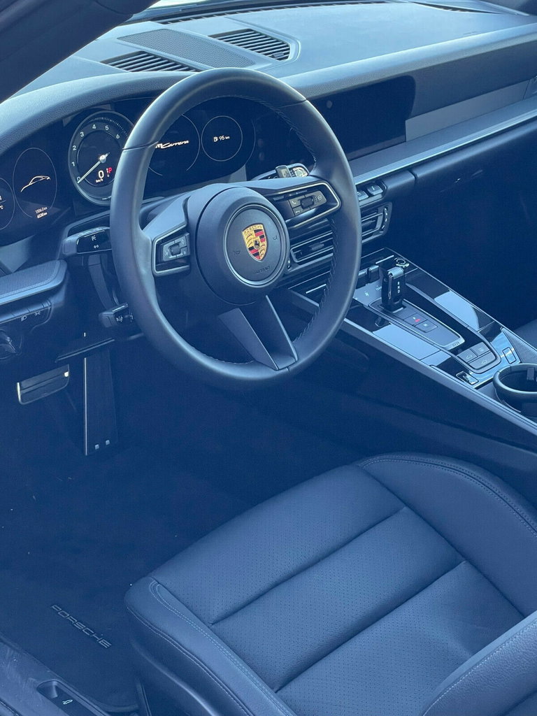 Porsche 992 Carrera