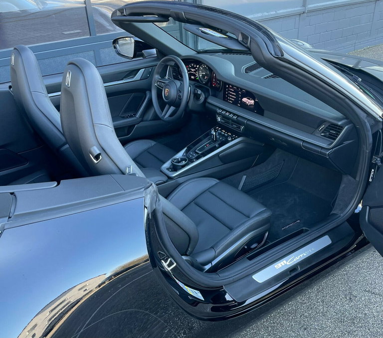 Porsche 992 Carrera