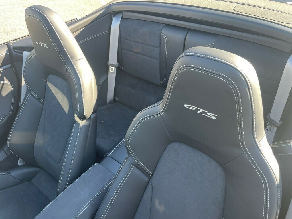 Porsche 992 Carrera GTS