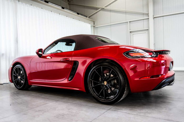 Porsche 718 Boxster