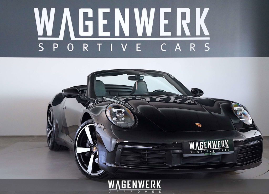 Porsche 992 Carrera 4