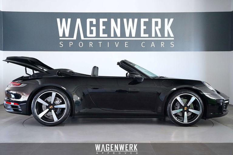 Porsche 992 Carrera 4