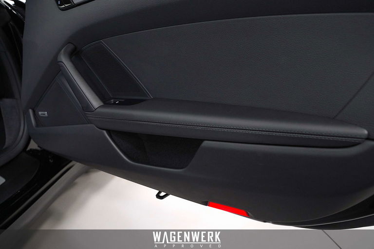 Porsche 992 Carrera 4