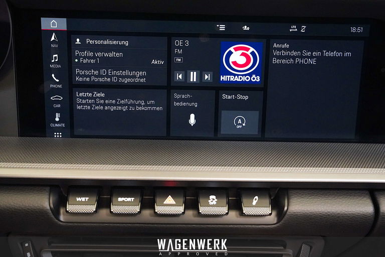 Porsche 992 Carrera 4