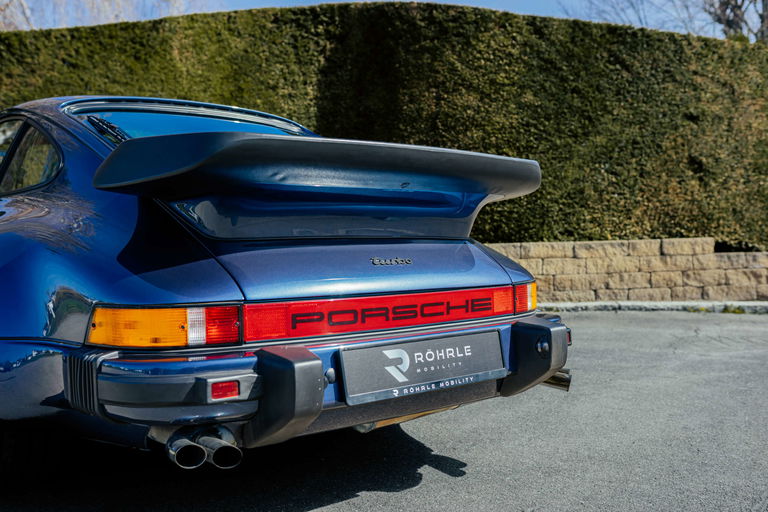 Porsche 911 Turbo 3.3