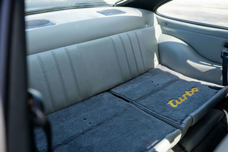 Porsche 911 Turbo 3.3