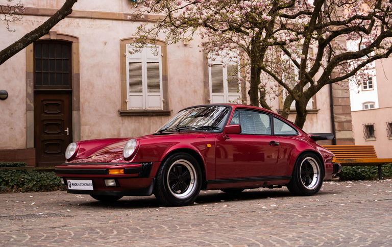 Porsche 911 Carrera 3.2