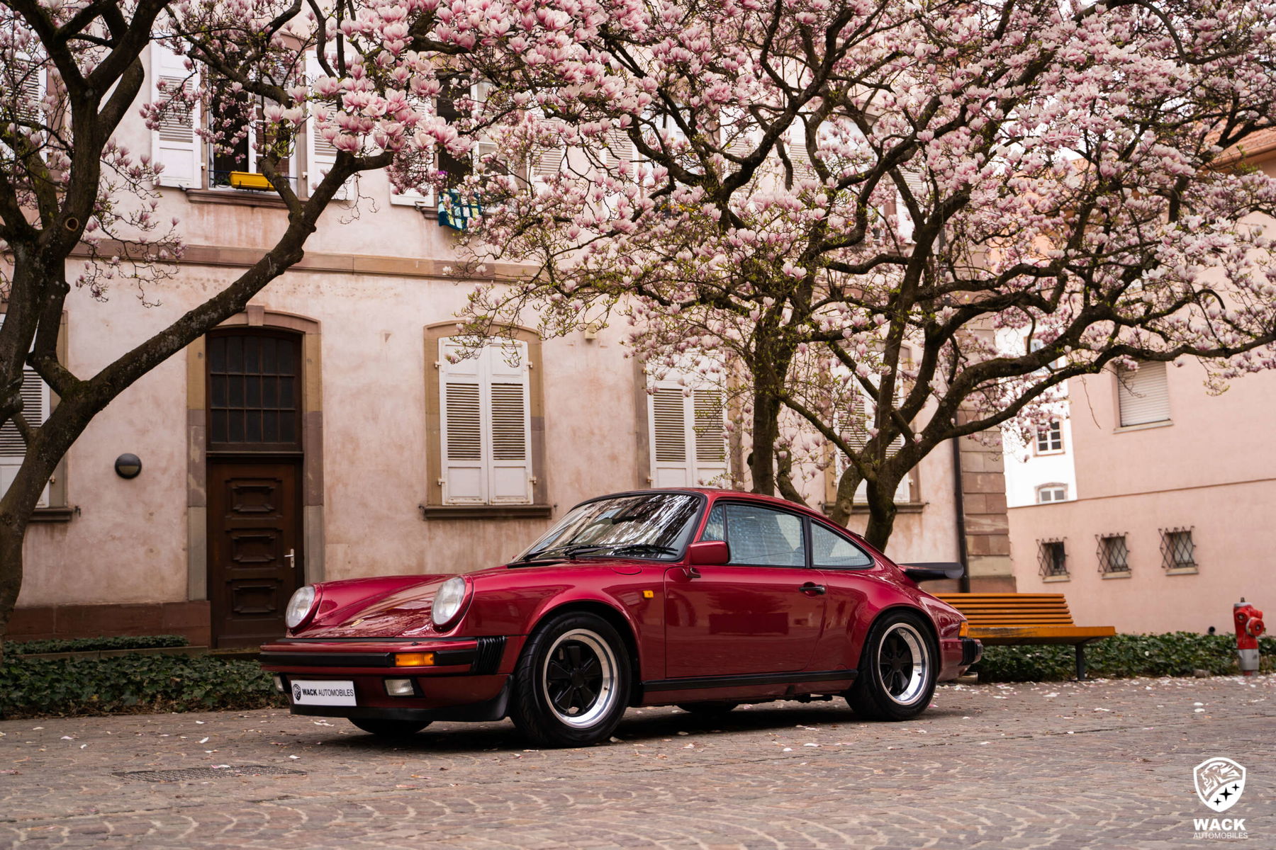 Porsche - ○○ Bonhams Cars : 1988 Porsche 911 Carrera 3.2 Targa VIN