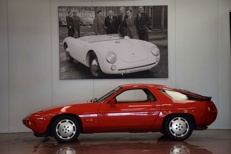 Porsche 928 S