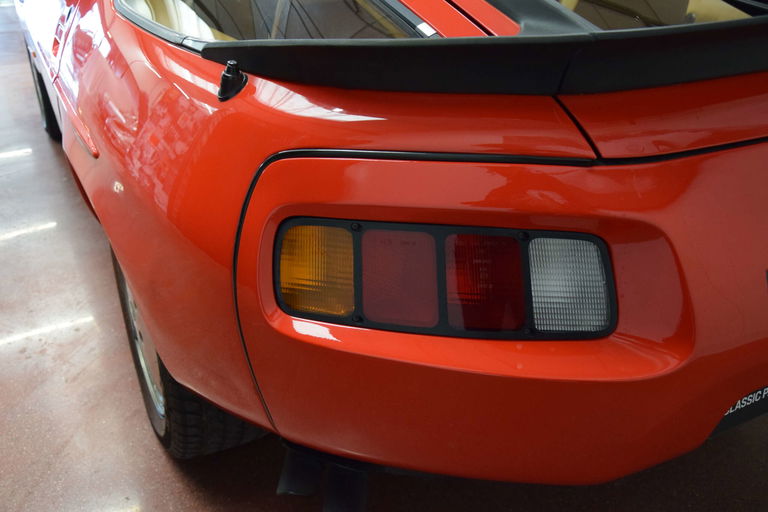 Porsche 928 S