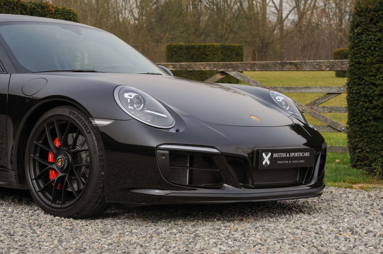 Porsche 991.2 Carrera GTS