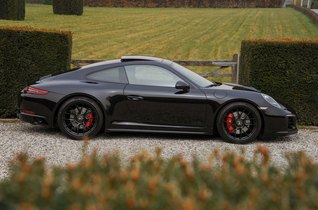 Porsche 991.2 Carrera GTS
