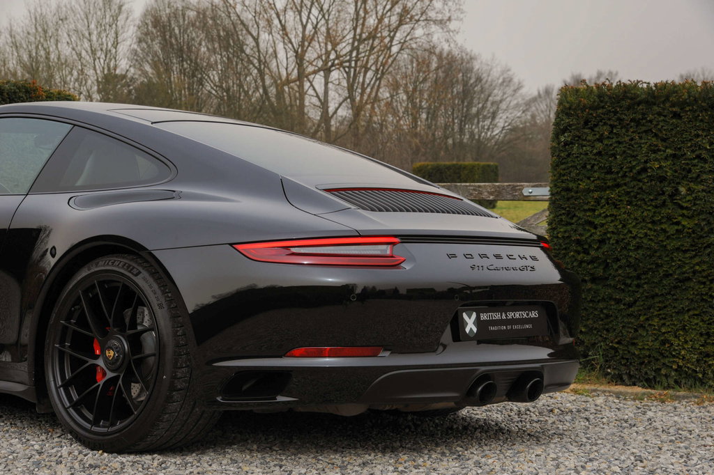 Porsche 991.2 Carrera GTS