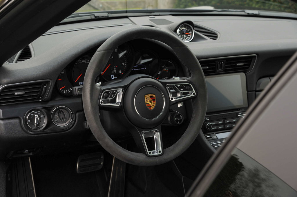 Porsche 991.2 Carrera GTS