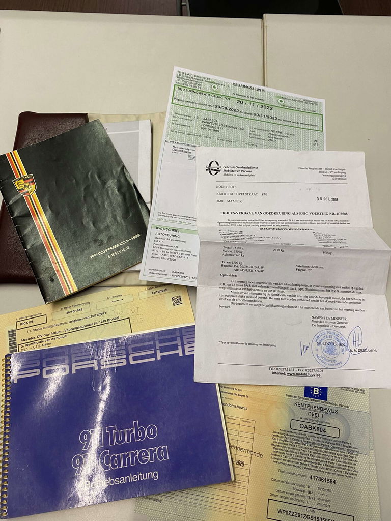 Porsche 911 Carrera 3.2