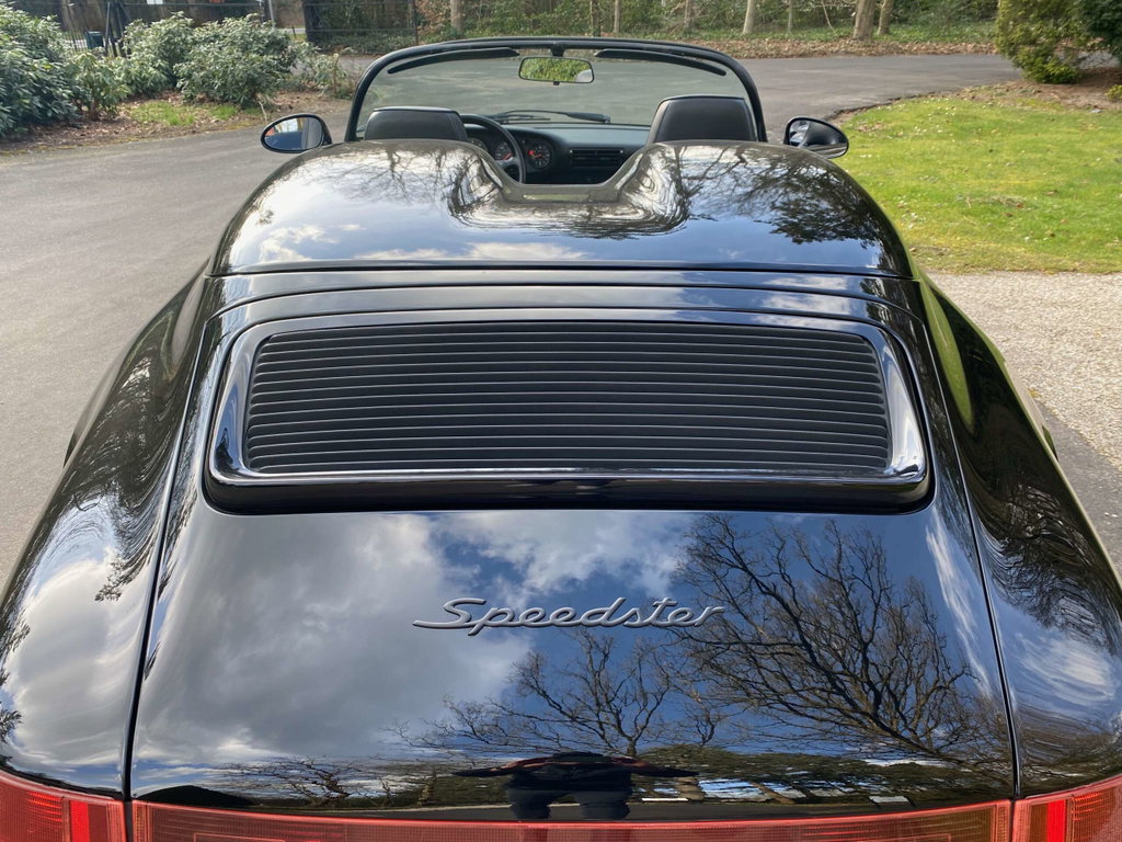 Porsche 964 Carrera 2 Speedster