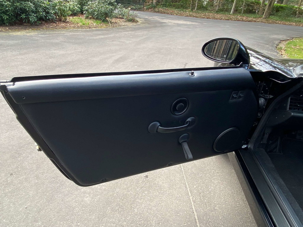 Porsche 964 Carrera 2 Speedster