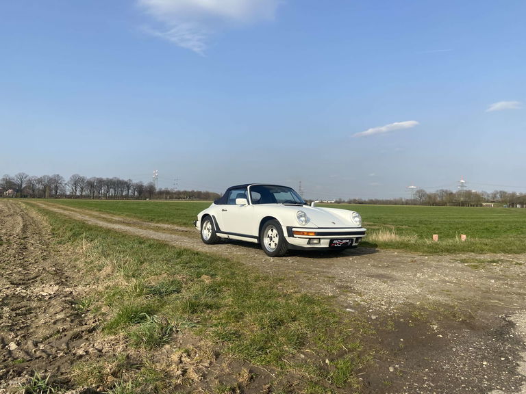 Porsche 911 Carrera 3.2