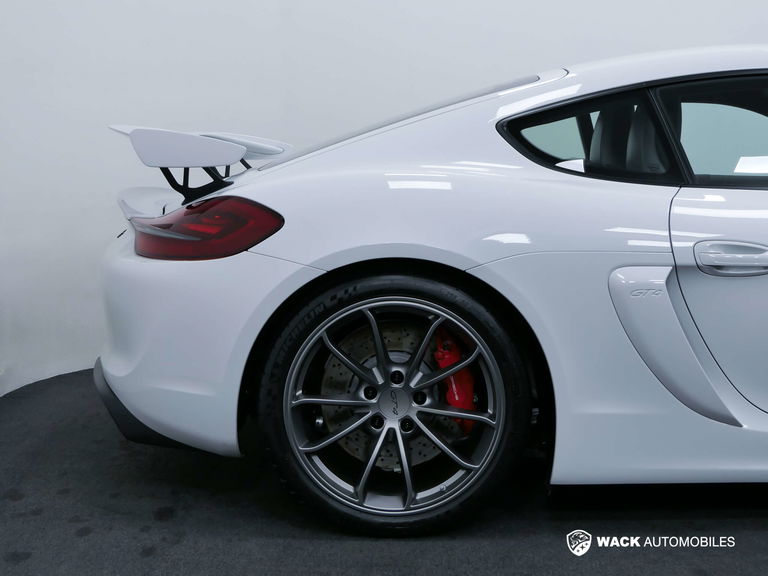 Porsche 981 Cayman GT4