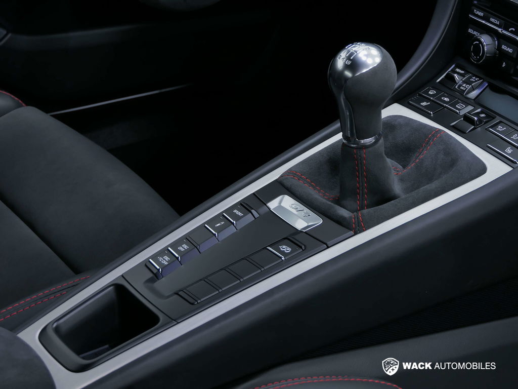 Porsche 981 Cayman GT4