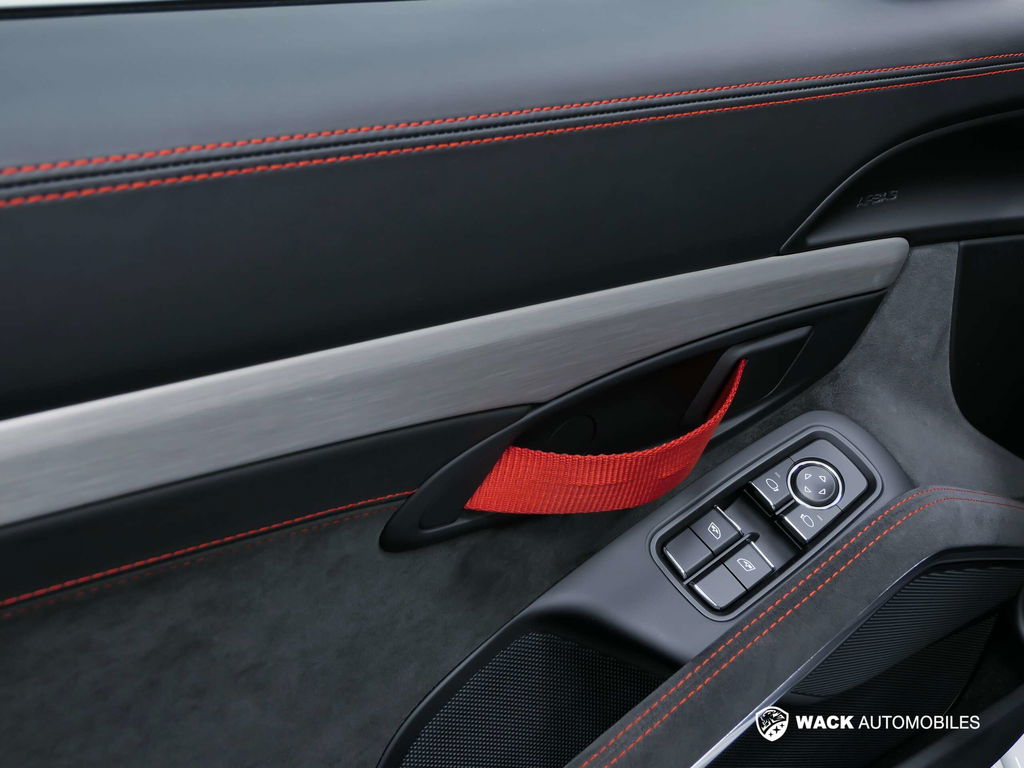 Porsche 981 Cayman GT4