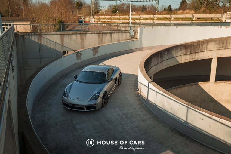 Porsche 718 Boxster T