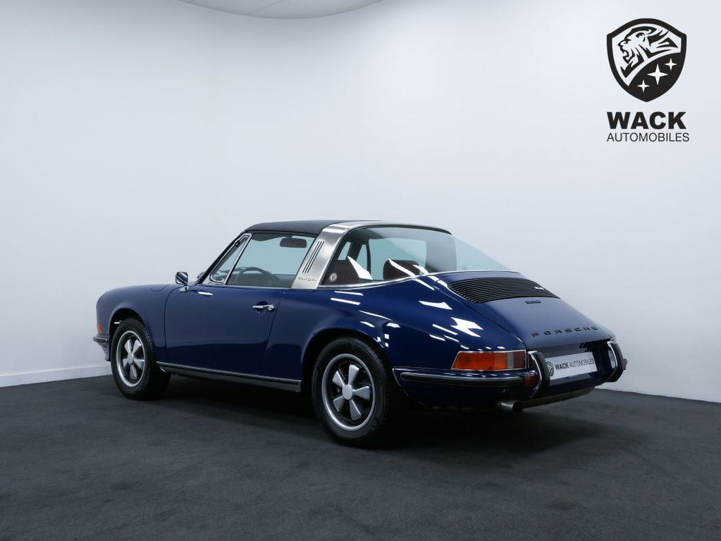 Porsche 911 E