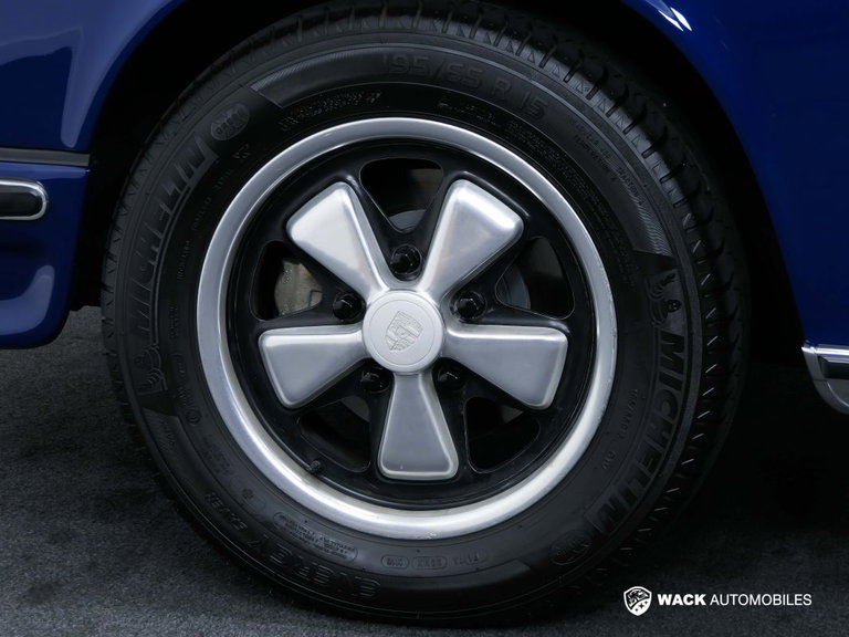 Porsche 911 E