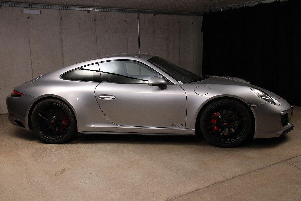 Porsche 991.2 Carrera GTS