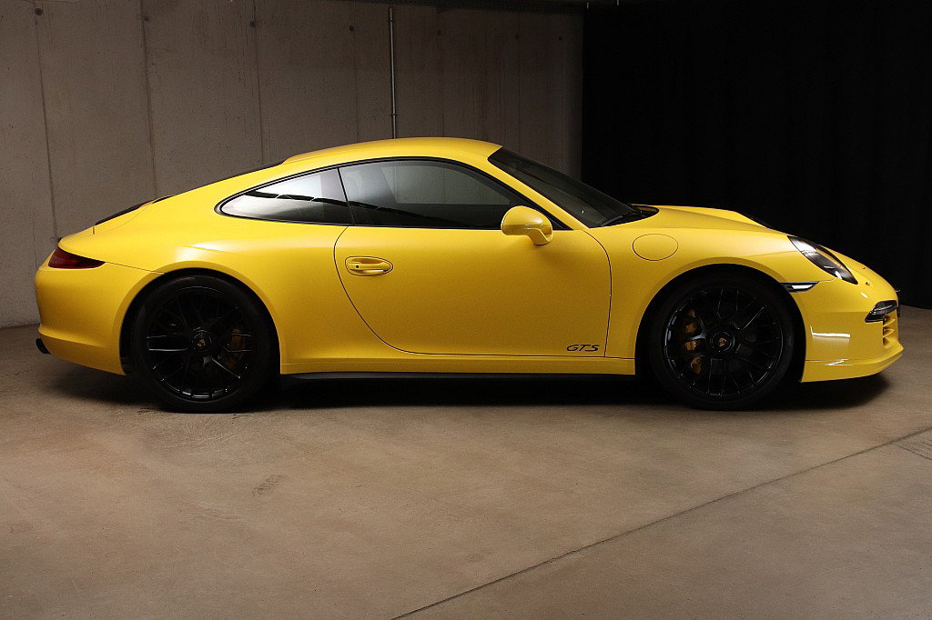 Porsche 991 Carrera 4 GTS