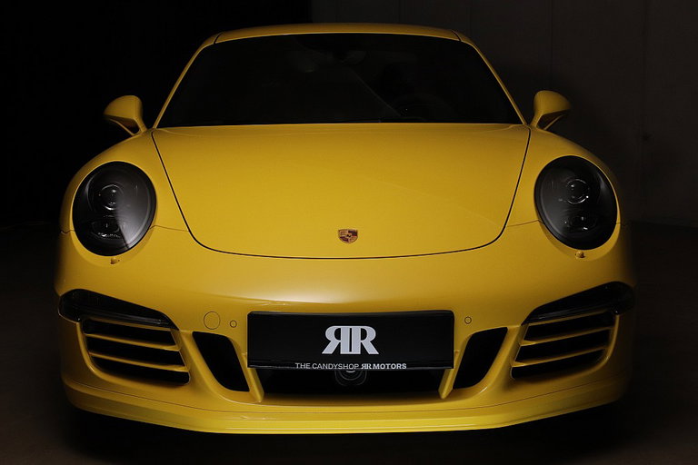 Porsche 991 Carrera 4 GTS