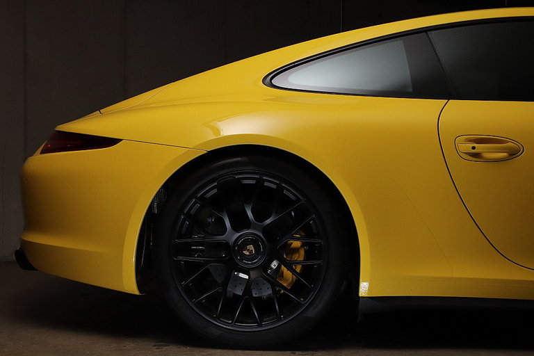 Porsche 991 Carrera 4 GTS
