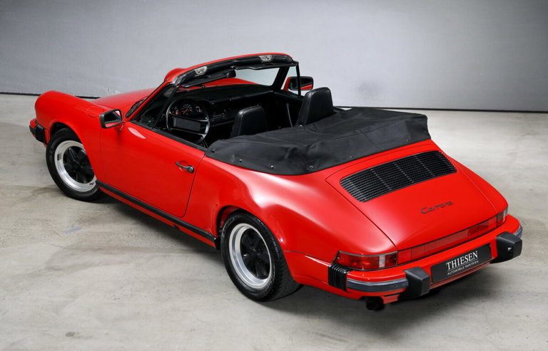 Porsche 911 Carrera 3.2 (US)