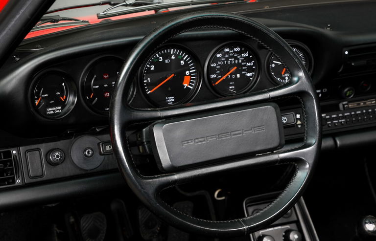 Porsche 911 Carrera 3.2 (US)