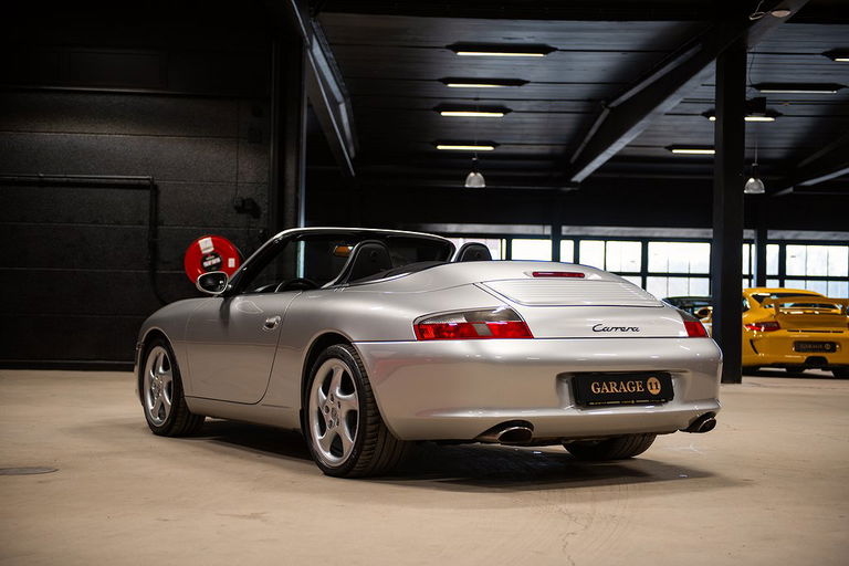 Porsche 996 Carrera