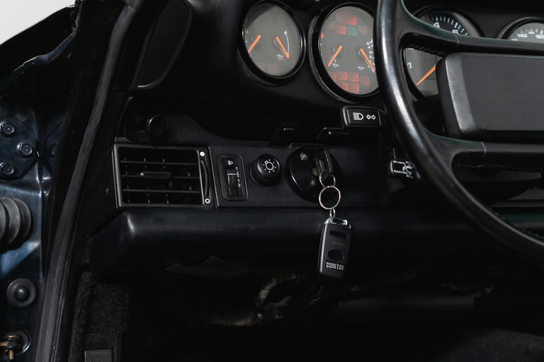 Porsche 964 Carrera 2