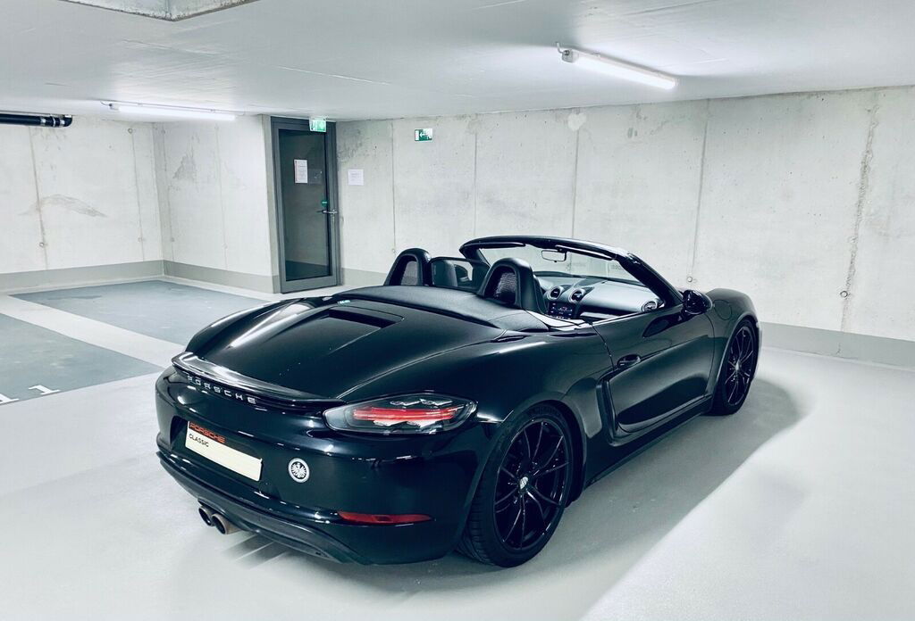 Porsche 718 Boxster