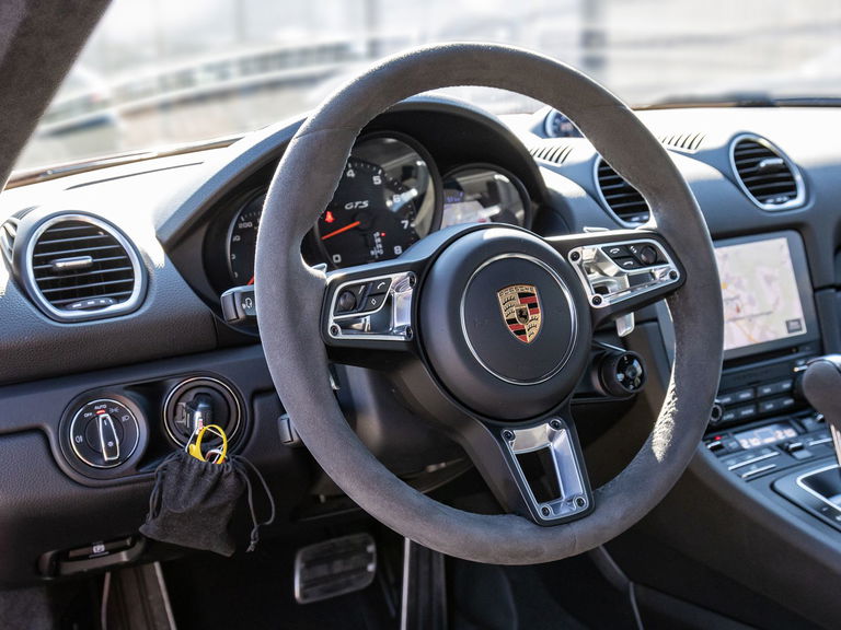 Porsche 718 Cayman GTS