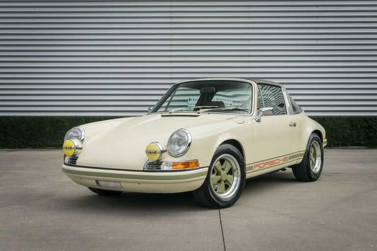 Porsche 911 Backdate
