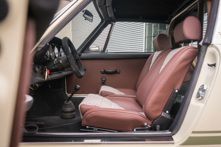 Porsche 911 Backdate