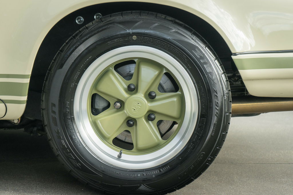 Porsche 911 Backdate