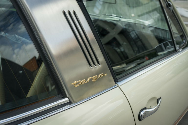 Porsche 911 Backdate