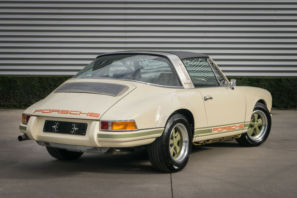 Porsche 911 Backdate