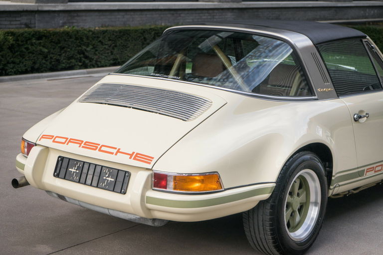 Porsche 911 Backdate