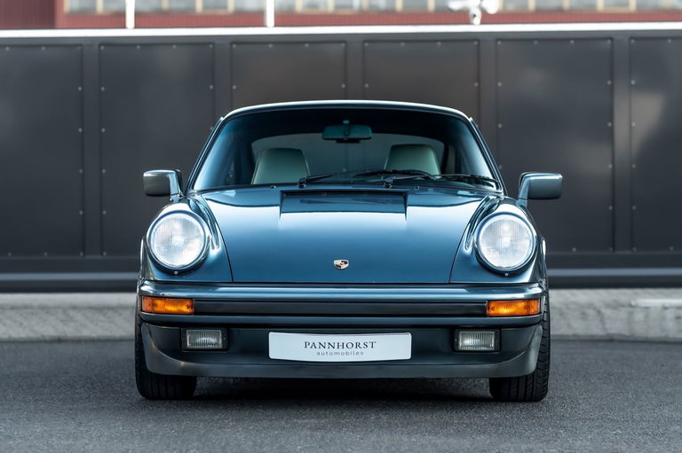 Porsche 911 Carrera 3.2 (US)