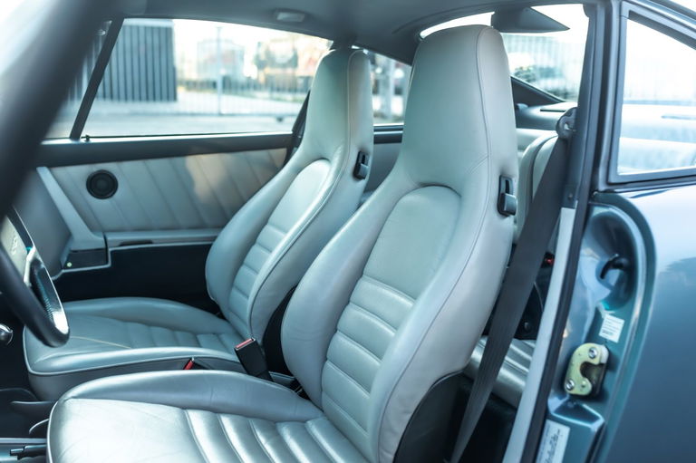 Porsche 911 Carrera 3.2 (US)