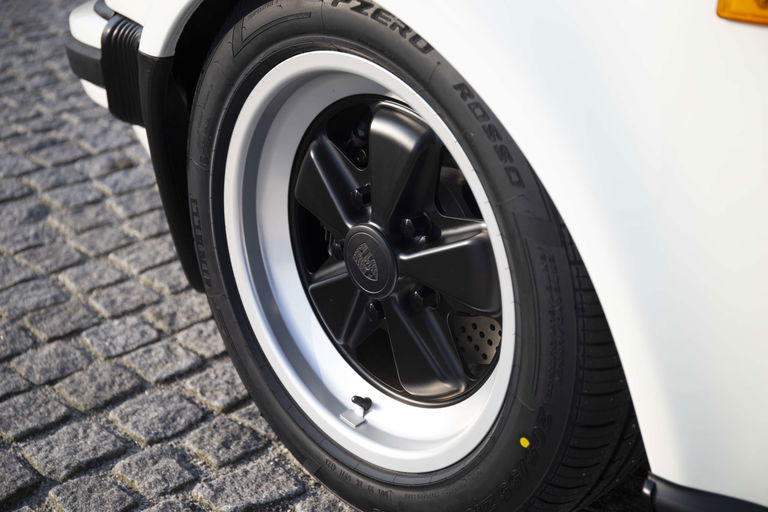 Porsche 911 Turbo 3.3