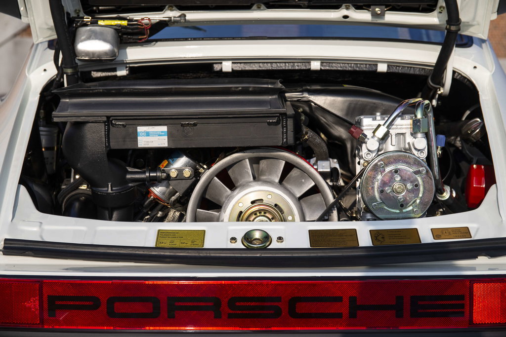 Porsche 911 Turbo 3.3